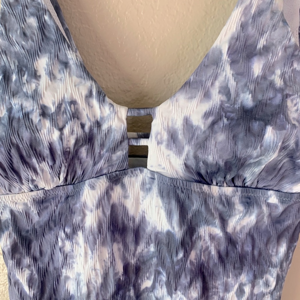 Athleta Tulum Keyhole Blue White Tie Dye One Piece Swim Suit Size S - Picture 5 of 8